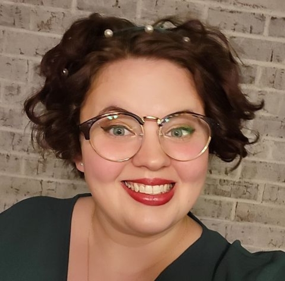 Meet your Posher, Lauren - Picture 1 of 1